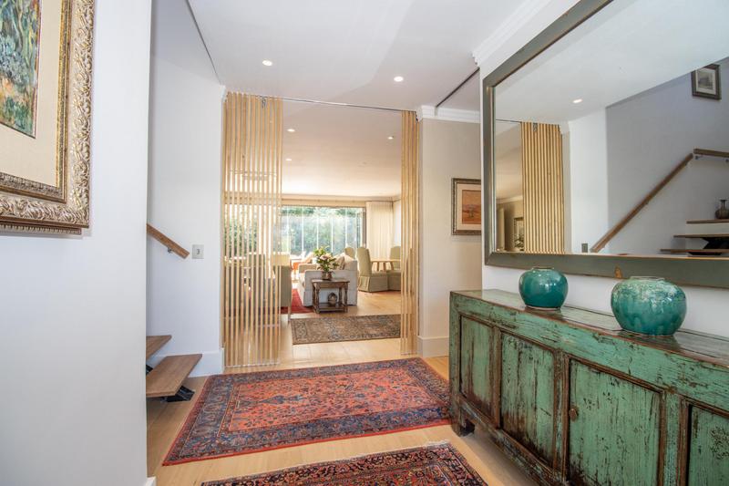 4 Bedroom Property for Sale in Constantia Western Cape
